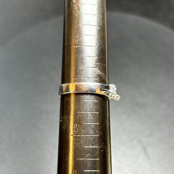 VTG Solid Sterling Silver 925 Cubic Zirconia Overlapping 3.25mm Band Ring Size 7 - Picture 8 of 11